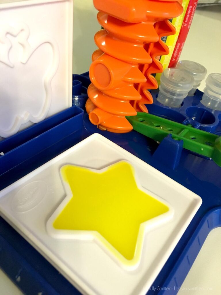 Create some fun with @Crayola with this fun #ClingCreator!